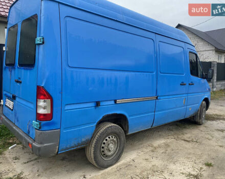 Синій Мерседес Sprinter, об'ємом двигуна 2.2 л та пробігом 670 тис. км за 5800 $, фото 3 на Automoto.ua