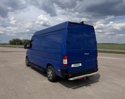 Синій Мерседес Sprinter, об'ємом двигуна 2.2 л та пробігом 560 тис. км за 10000 $, фото 2 на Automoto.ua