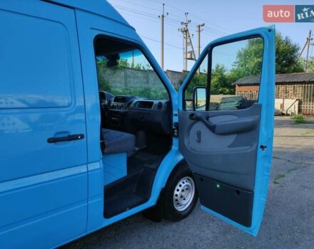 Синий Мерседес Sprinter, объемом двигателя 0 л и пробегом 227 тыс. км за 18300 $, фото 17 на Automoto.ua