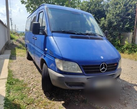 Синий Мерседес Sprinter, объемом двигателя 0 л и пробегом 375 тыс. км за 5000 $, фото 1 на Automoto.ua