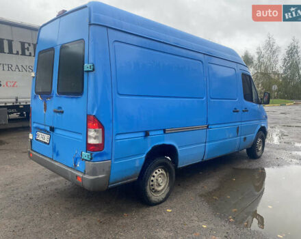 Синій Мерседес Sprinter, об'ємом двигуна 2.2 л та пробігом 670 тис. км за 5500 $, фото 3 на Automoto.ua
