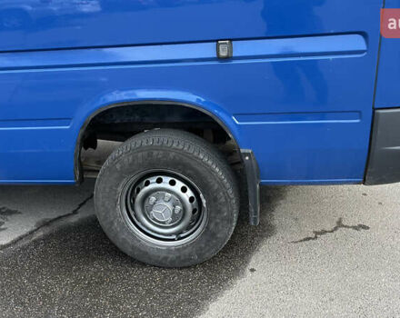 Синій Мерседес Sprinter, об'ємом двигуна 2.15 л та пробігом 430 тис. км за 13000 $, фото 29 на Automoto.ua