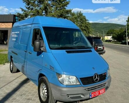 Синий Мерседес Sprinter, объемом двигателя 2.69 л и пробегом 272 тыс. км за 13500 $, фото 3 на Automoto.ua