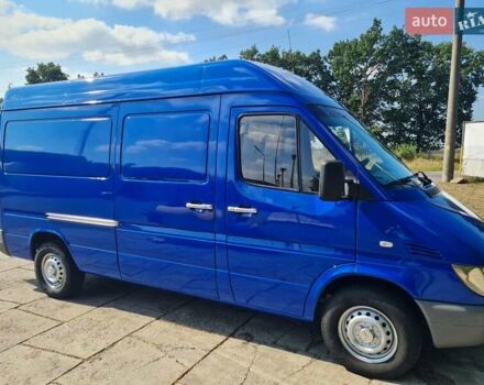 Синий Мерседес Sprinter, объемом двигателя 2.7 л и пробегом 290 тыс. км за 14000 $, фото 2 на Automoto.ua
