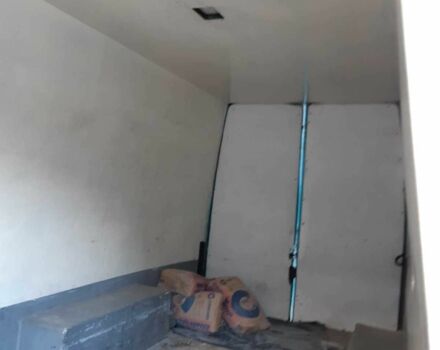 Синий Мерседес Sprinter, объемом двигателя 2.1 л и пробегом 200 тыс. км за 6500 $, фото 8 на Automoto.ua