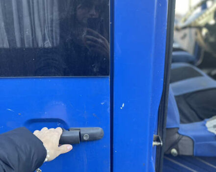 Синій Мерседес Sprinter, об'ємом двигуна 2.15 л та пробігом 805 тис. км за 6000 $, фото 26 на Automoto.ua