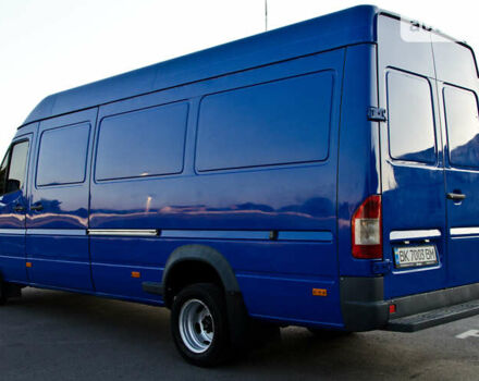 Синий Мерседес Sprinter, объемом двигателя 2.2 л и пробегом 300 тыс. км за 12800 $, фото 18 на Automoto.ua