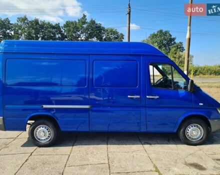 Синий Мерседес Sprinter, объемом двигателя 2.7 л и пробегом 290 тыс. км за 14000 $, фото 1 на Automoto.ua