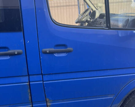 Синій Мерседес Sprinter, об'ємом двигуна 2.15 л та пробігом 805 тис. км за 6000 $, фото 20 на Automoto.ua
