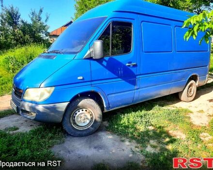 Синий Мерседес Sprinter, объемом двигателя 2.1 л и пробегом 500 тыс. км за 7300 $, фото 2 на Automoto.ua