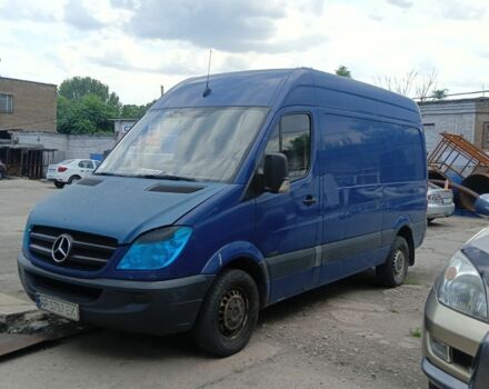 Синий Мерседес Sprinter, объемом двигателя 2.1 л и пробегом 533 тыс. км за 8900 $, фото 1 на Automoto.ua