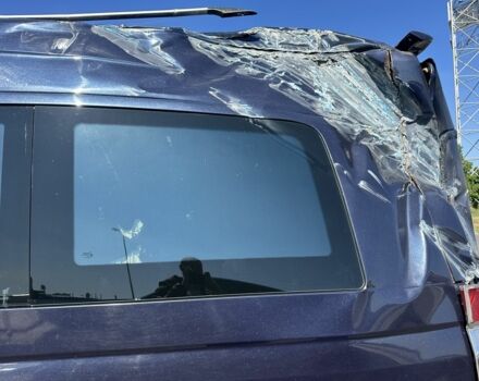 Синий Мерседес Sprinter, объемом двигателя 3 л и пробегом 300 тыс. км за 11000 $, фото 4 на Automoto.ua