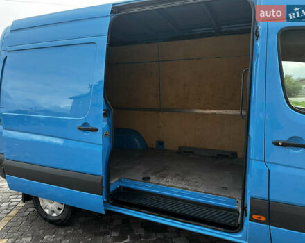 Синий Мерседес Sprinter, объемом двигателя 2.2 л и пробегом 442 тыс. км за 13800 $, фото 8 на Automoto.ua