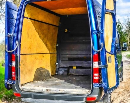 Синий Мерседес Sprinter, объемом двигателя 3 л и пробегом 350 тыс. км за 19000 $, фото 8 на Automoto.ua