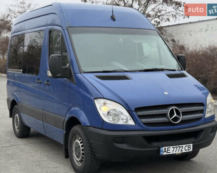 Синий Мерседес Sprinter, объемом двигателя 2.2 л и пробегом 110 тыс. км за 12000 $, фото 2 на Automoto.ua