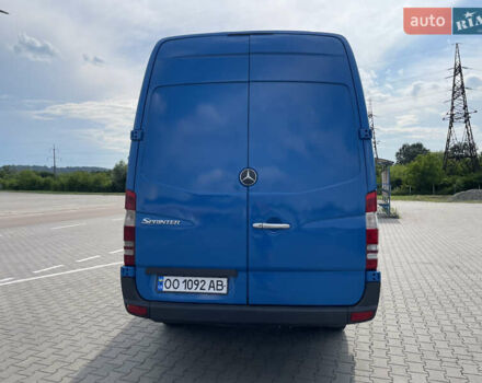 Синий Мерседес Sprinter, объемом двигателя 2.15 л и пробегом 444 тыс. км за 9999 $, фото 8 на Automoto.ua