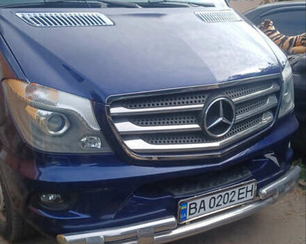 Синий Мерседес Sprinter, объемом двигателя 2.15 л и пробегом 450 тыс. км за 19999 $, фото 2 на Automoto.ua