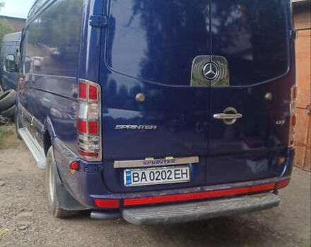 Синий Мерседес Sprinter, объемом двигателя 2.15 л и пробегом 450 тыс. км за 19999 $, фото 4 на Automoto.ua