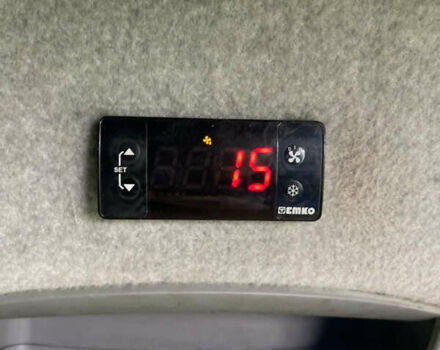 Синій Мерседес Sprinter, об'ємом двигуна 2.14 л та пробігом 150 тис. км за 15900 $, фото 18 на Automoto.ua