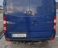 Синий Мерседес Sprinter, объемом двигателя 2.2 л и пробегом 306 тыс. км за 12800 $, фото 2 на Automoto.ua