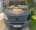 Синий Мерседес Sprinter, объемом двигателя 2.2 л и пробегом 438 тыс. км за 7000 $, фото 2 на Automoto.ua