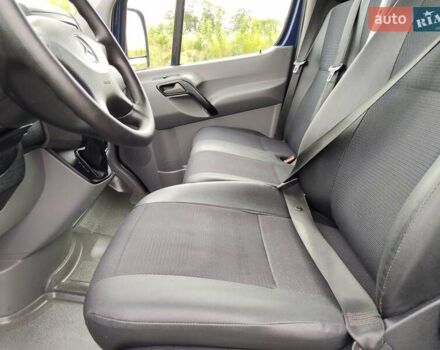 Синий Мерседес Sprinter, объемом двигателя 2.2 л и пробегом 249 тыс. км за 24700 $, фото 24 на Automoto.ua