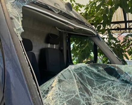 Синий Мерседес Sprinter, объемом двигателя 2.2 л и пробегом 438 тыс. км за 7000 $, фото 3 на Automoto.ua
