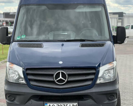 Синий Мерседес Sprinter, объемом двигателя 2.2 л и пробегом 540 тыс. км за 13500 $, фото 2 на Automoto.ua