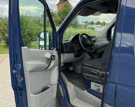 Синий Мерседес Sprinter, объемом двигателя 2.2 л и пробегом 540 тыс. км за 13500 $, фото 23 на Automoto.ua