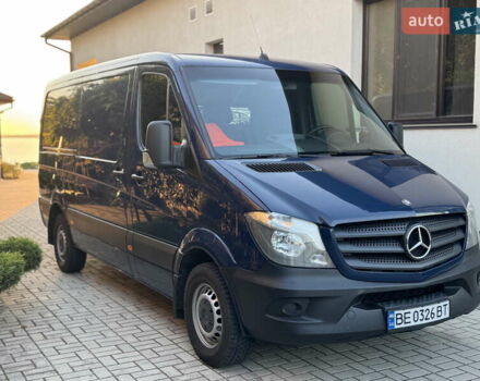 Синий Мерседес Sprinter, объемом двигателя 2.14 л и пробегом 283 тыс. км за 16000 $, фото 2 на Automoto.ua