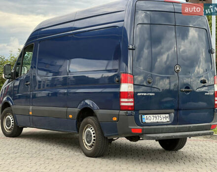 Синий Мерседес Sprinter, объемом двигателя 2.2 л и пробегом 540 тыс. км за 13500 $, фото 9 на Automoto.ua