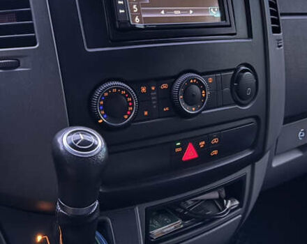 Синій Мерседес Sprinter, об'ємом двигуна 2.2 л та пробігом 280 тис. км за 18799 $, фото 49 на Automoto.ua