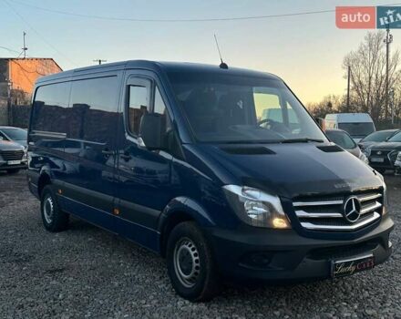 Синий Мерседес Sprinter, объемом двигателя 2.2 л и пробегом 228 тыс. км за 18500 $, фото 2 на Automoto.ua