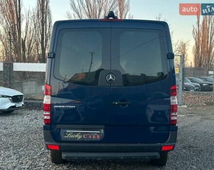 Синий Мерседес Sprinter, объемом двигателя 2.2 л и пробегом 228 тыс. км за 18500 $, фото 5 на Automoto.ua