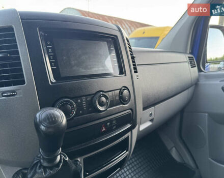 Синий Мерседес Sprinter, объемом двигателя 2.2 л и пробегом 297 тыс. км за 21900 $, фото 18 на Automoto.ua