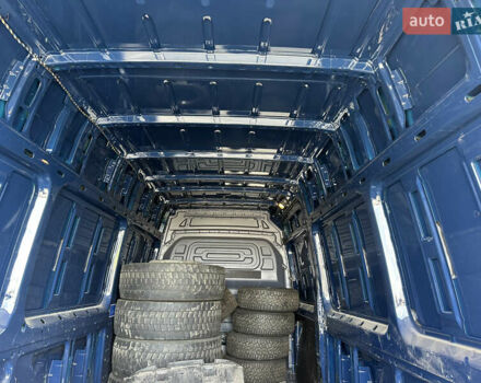 Синий Мерседес Sprinter, объемом двигателя 2.99 л и пробегом 29 тыс. км за 70000 $, фото 14 на Automoto.ua