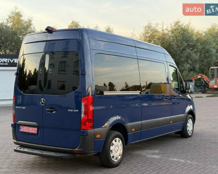 Синий Мерседес Sprinter, объемом двигателя 2.2 л и пробегом 271 тыс. км за 25999 $, фото 18 на Automoto.ua