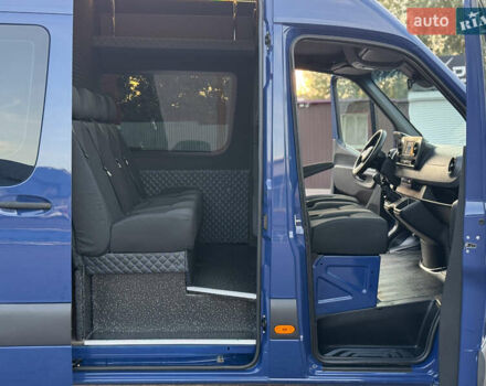Синий Мерседес Sprinter, объемом двигателя 2.2 л и пробегом 271 тыс. км за 25999 $, фото 35 на Automoto.ua