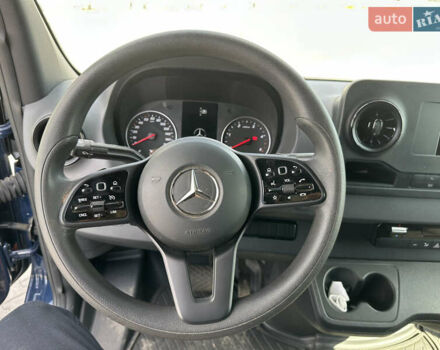 Синий Мерседес Sprinter, объемом двигателя 2.99 л и пробегом 29 тыс. км за 70000 $, фото 19 на Automoto.ua