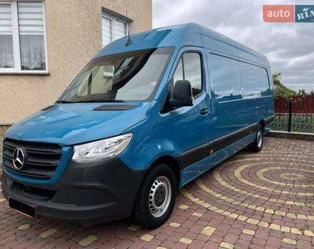 Синий Мерседес Sprinter, объемом двигателя 2.2 л и пробегом 288 тыс. км за 32000 $, фото 5 на Automoto.ua