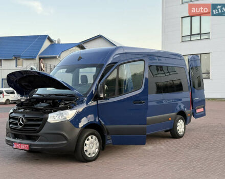 Синий Мерседес Sprinter, объемом двигателя 2.2 л и пробегом 271 тыс. км за 25999 $, фото 50 на Automoto.ua