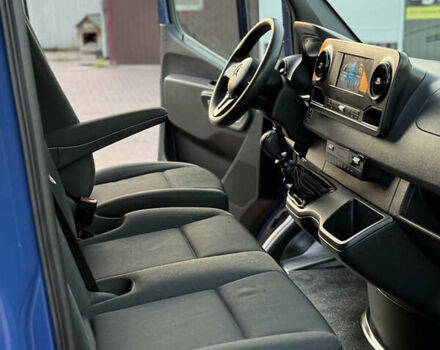 Синий Мерседес Sprinter, объемом двигателя 2.2 л и пробегом 271 тыс. км за 25999 $, фото 33 на Automoto.ua