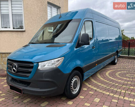 Синий Мерседес Sprinter, объемом двигателя 2.2 л и пробегом 288 тыс. км за 32000 $, фото 2 на Automoto.ua