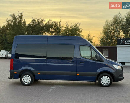 Синий Мерседес Sprinter, объемом двигателя 2.2 л и пробегом 271 тыс. км за 25999 $, фото 21 на Automoto.ua