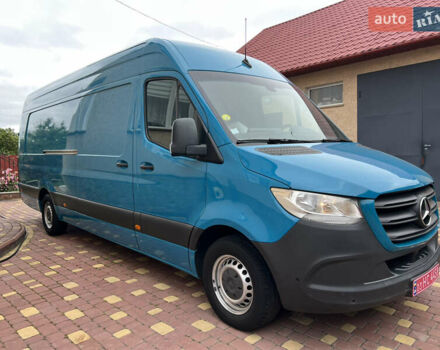 Синий Мерседес Sprinter, объемом двигателя 2.2 л и пробегом 288 тыс. км за 32000 $, фото 6 на Automoto.ua