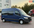 Синий Мерседес Sprinter, объемом двигателя 2.2 л и пробегом 271 тыс. км за 25999 $, фото 2 на Automoto.ua