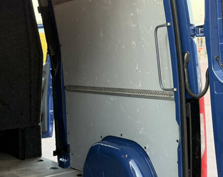 Синий Мерседес Sprinter, объемом двигателя 2.2 л и пробегом 271 тыс. км за 25999 $, фото 43 на Automoto.ua