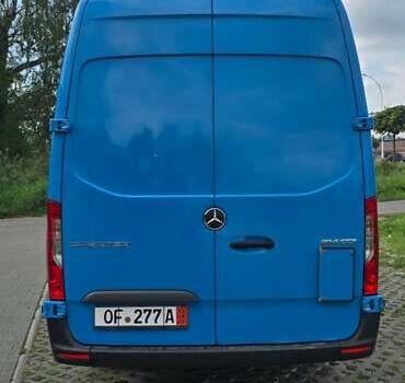Синий Мерседес Sprinter, объемом двигателя 0 л и пробегом 350 тыс. км за 26500 $, фото 7 на Automoto.ua