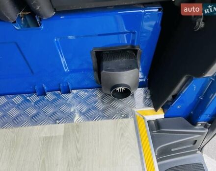 Синий Мерседес Sprinter, объемом двигателя 2.14 л и пробегом 220 тыс. км за 29000 $, фото 16 на Automoto.ua