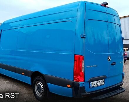 Синий Мерседес Sprinter, объемом двигателя 2.1 л и пробегом 237 тыс. км за 28000 $, фото 2 на Automoto.ua